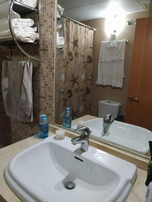Bajo Puerta De Alcazaba Apartment เรตามาร์ ภายนอก รูปภาพ