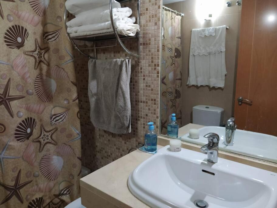 Bajo Puerta De Alcazaba Apartment เรตามาร์ ภายนอก รูปภาพ