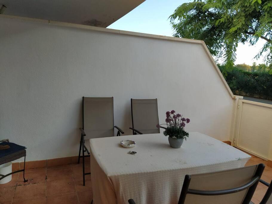 Bajo Puerta De Alcazaba Apartment เรตามาร์ ภายนอก รูปภาพ