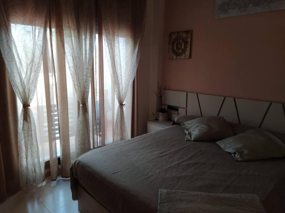 Bajo Puerta De Alcazaba Apartment เรตามาร์ ภายนอก รูปภาพ